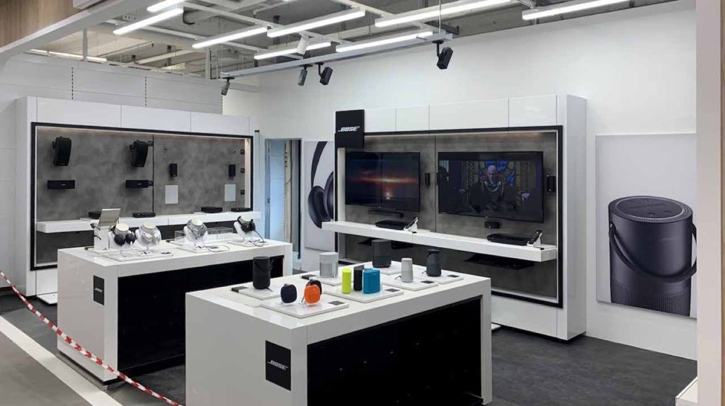 Bose shop-in-shop display installed by WRS