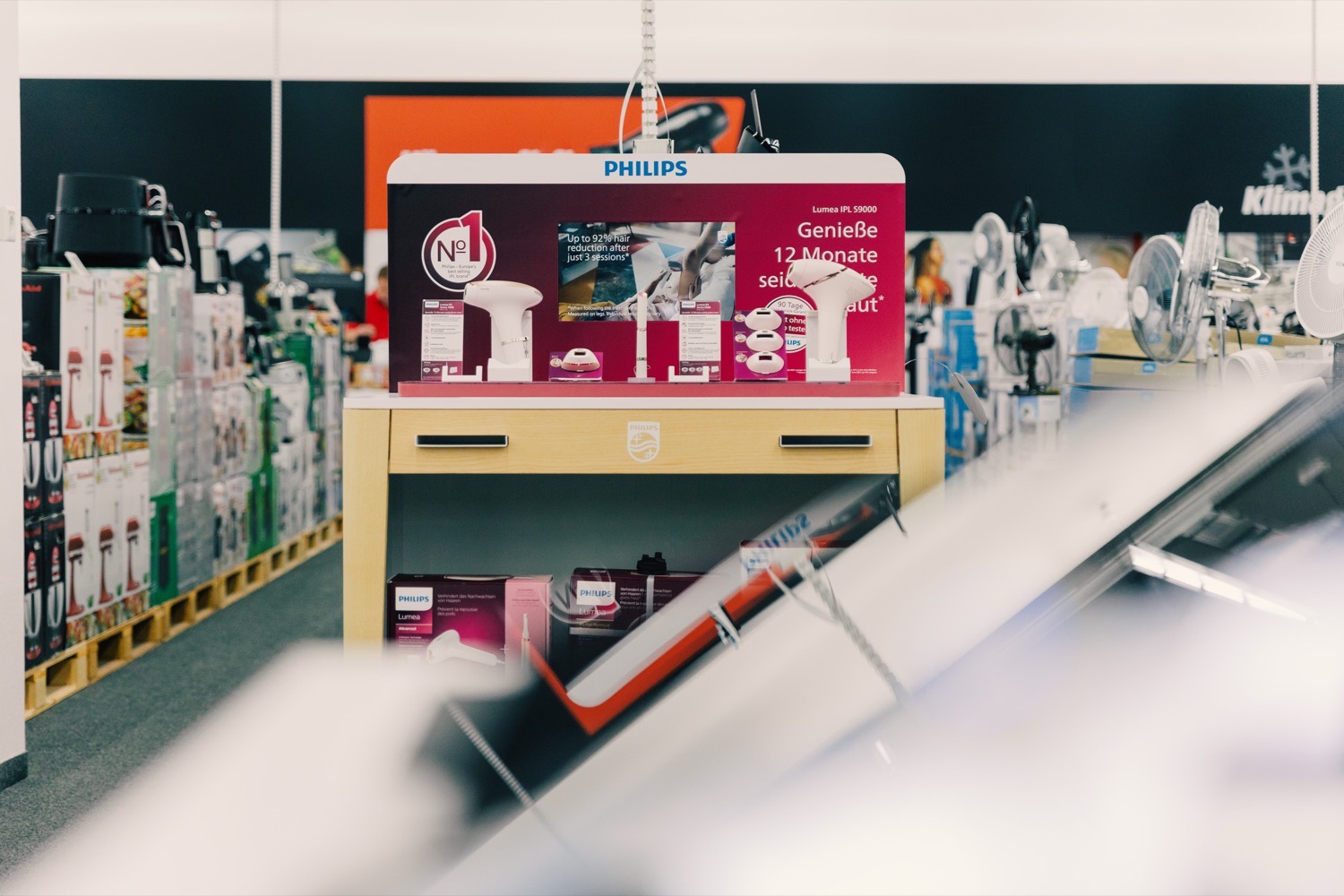Philips branded fixture by World of Retail Services