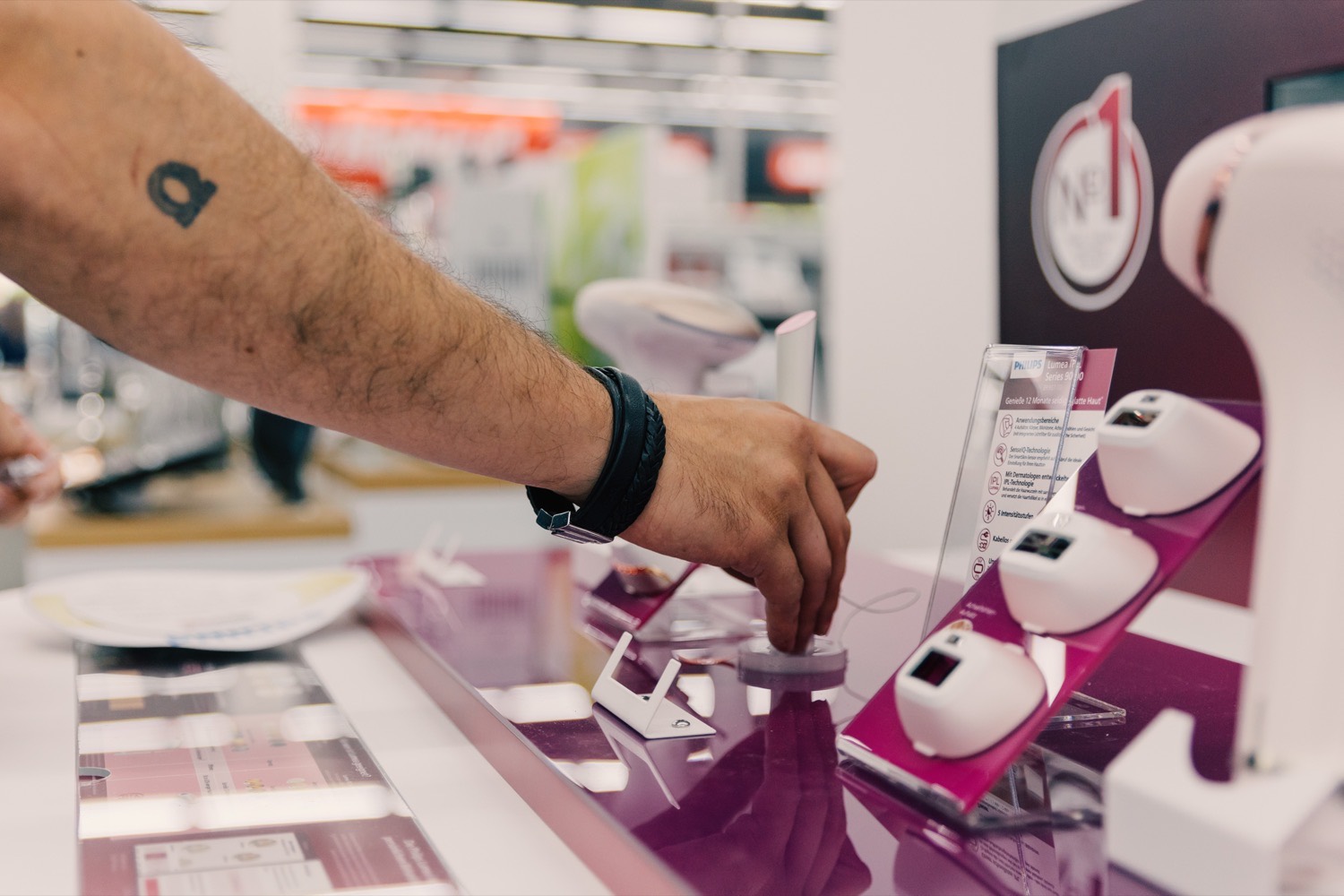Philips shop-in-shop installation by World of Retail Services