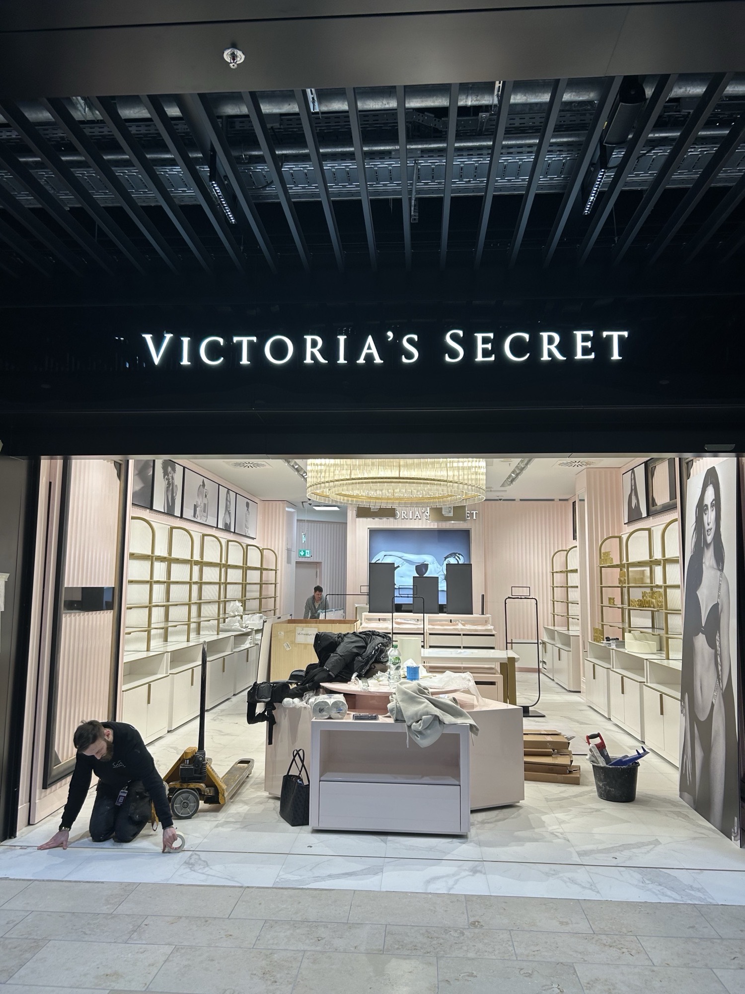 Victoria Secret storefront by World of Retail Services